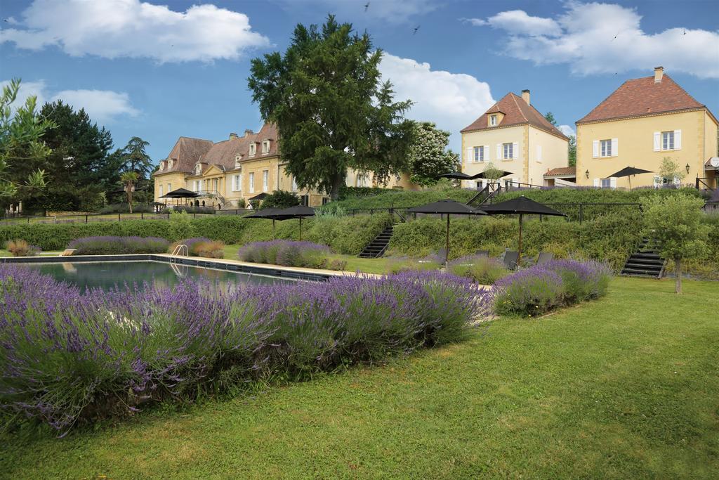 Chateau Les Merles Et Ses Villas Mouleydier Esterno foto