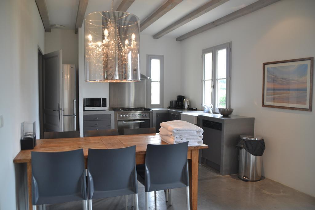 Chateau Les Merles Et Ses Villas Mouleydier Esterno foto
