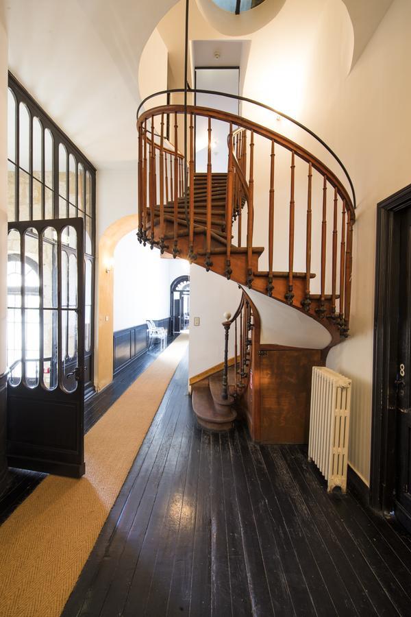 Chateau Les Merles Et Ses Villas Mouleydier Esterno foto