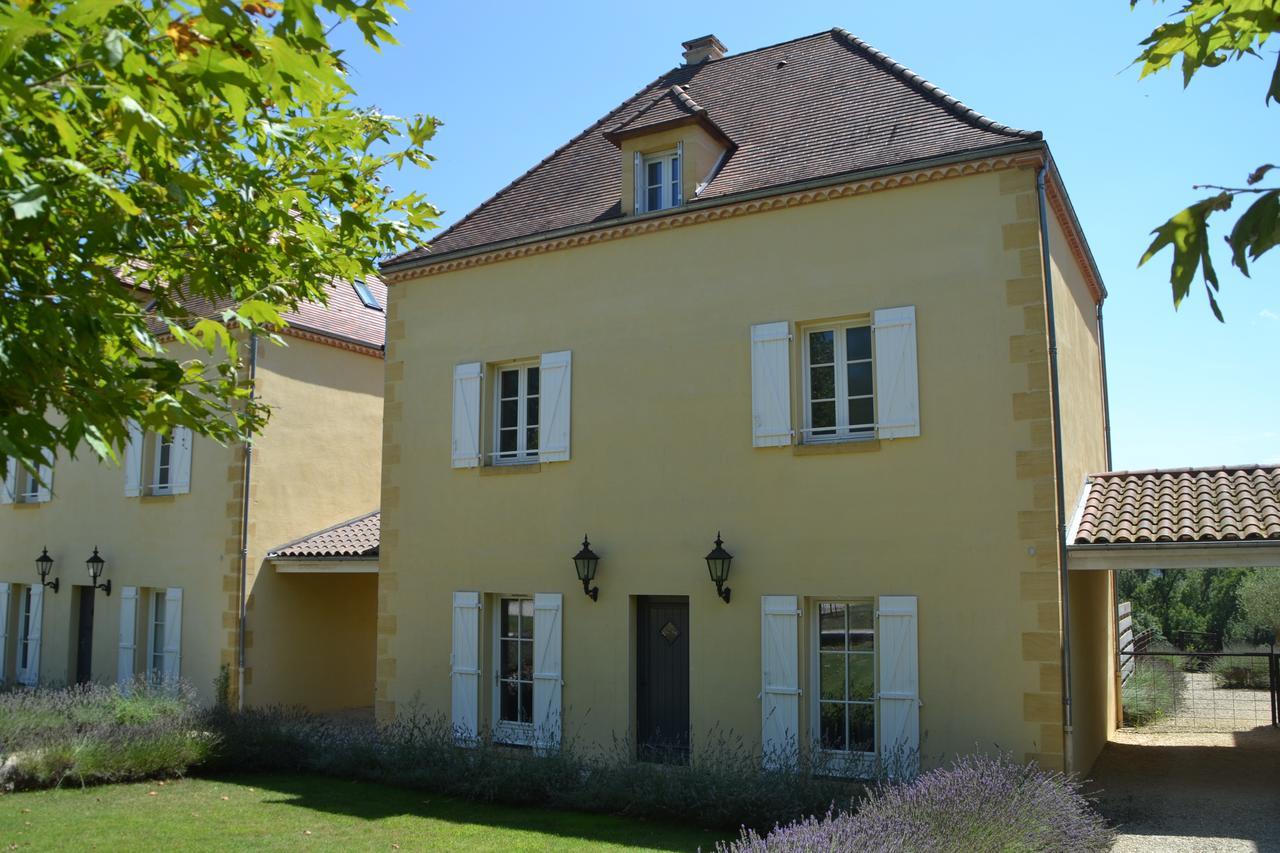 Chateau Les Merles Et Ses Villas Mouleydier Esterno foto