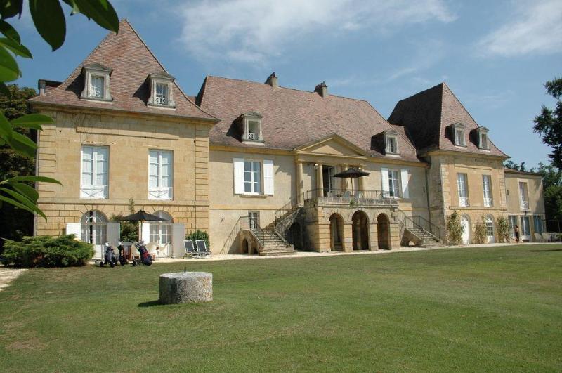 Chateau Les Merles Et Ses Villas Mouleydier Esterno foto